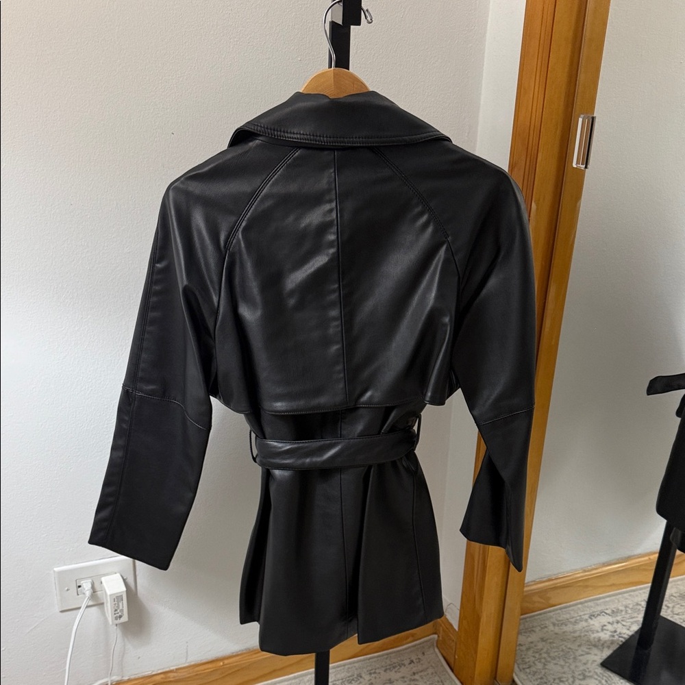 Zara Women’s Black Faux Leather Trench Coat Size XS - Picture 3 of 6